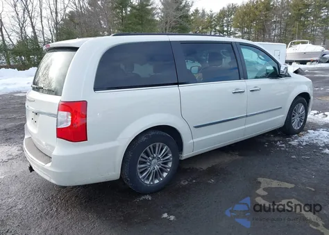 2013 Chrysler Town & Country Touring L z USA, uszkodzony, nr VIN 2C4RC1CG2DR747513